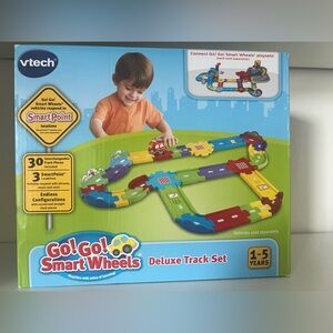 VTech Go! Go! Smart Wheels Deluxe Track Playset New
